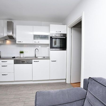 Apartment Ivan Primosten Exterior photo
