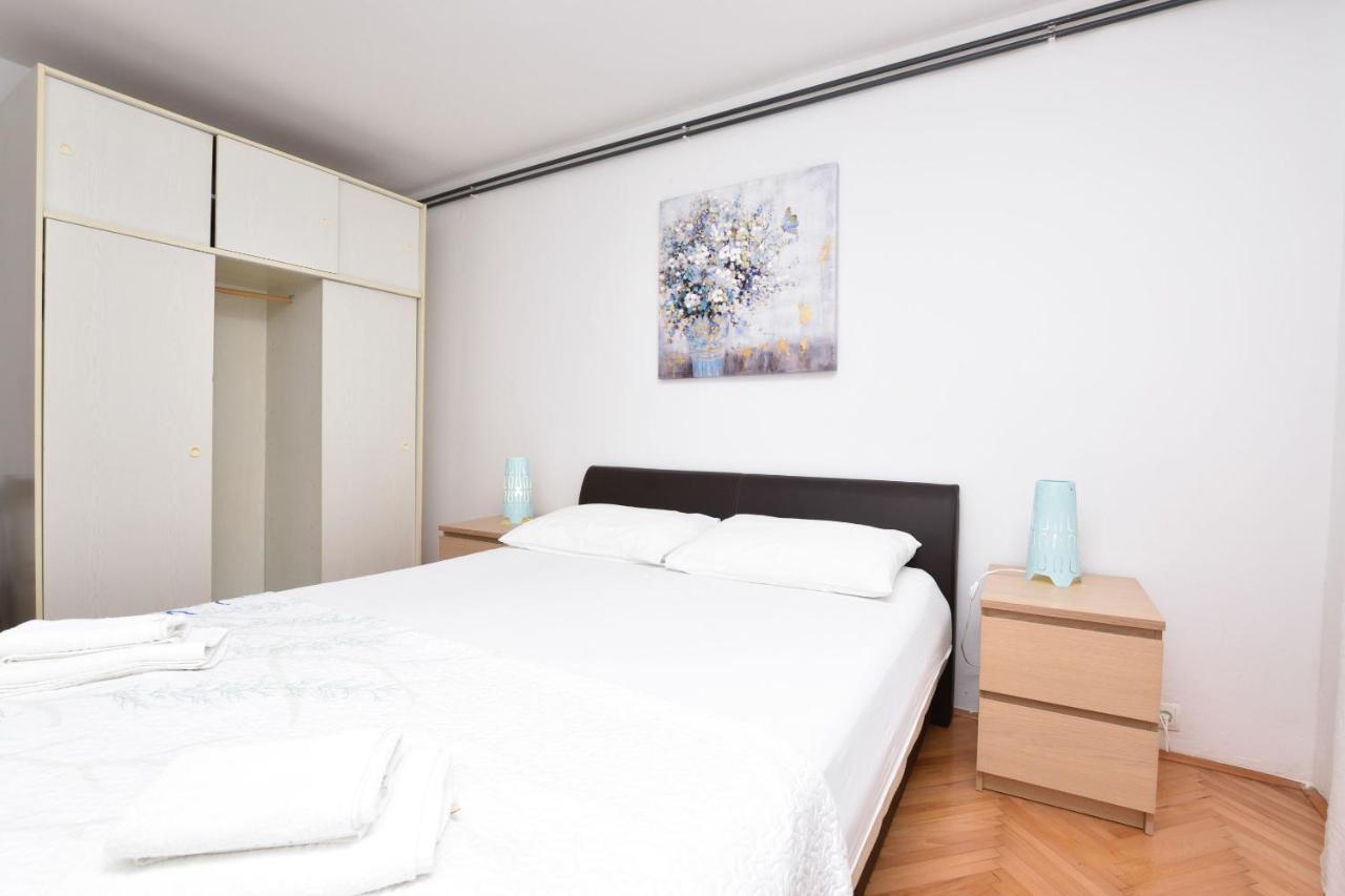 Apartment Ivan Primosten Exterior photo